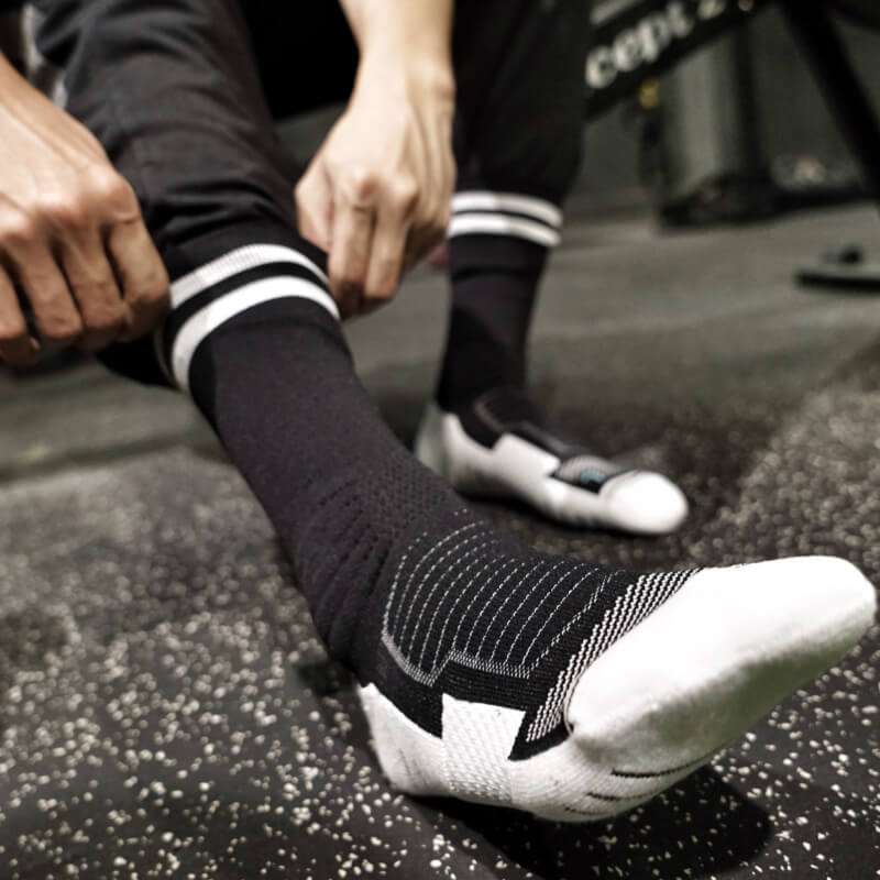 Přizpůsobit basketbalové ponožky funkce a možnosti