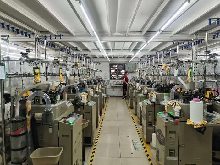 Ji Xing Feng sokken productielijn