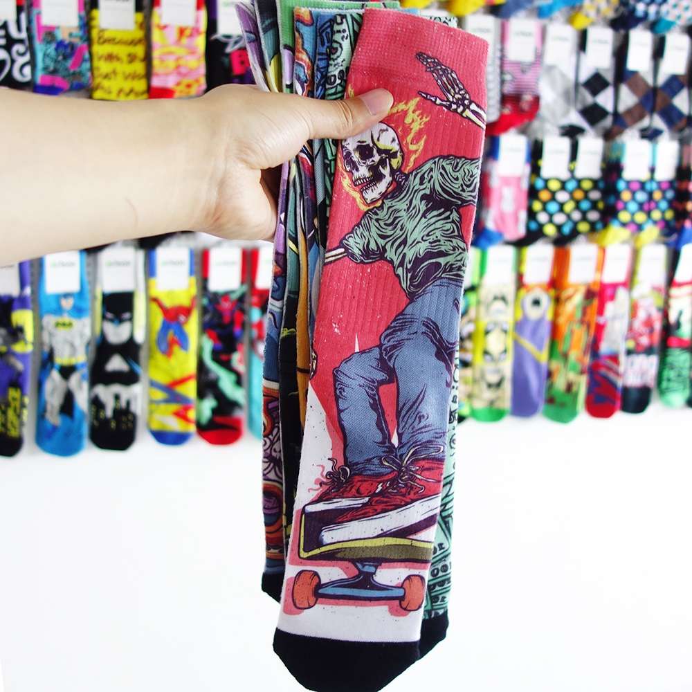 printed socks show